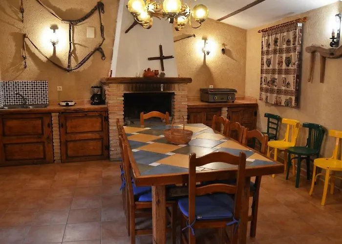 Casas De Yaguee, Ayllon